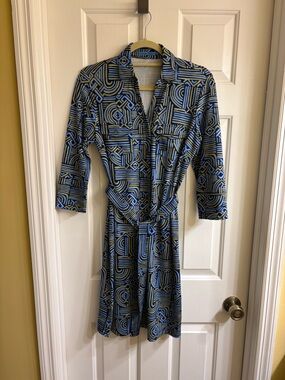 J McLaughlin Blue Collared Geometric Shirt Dress with self tie belt size small